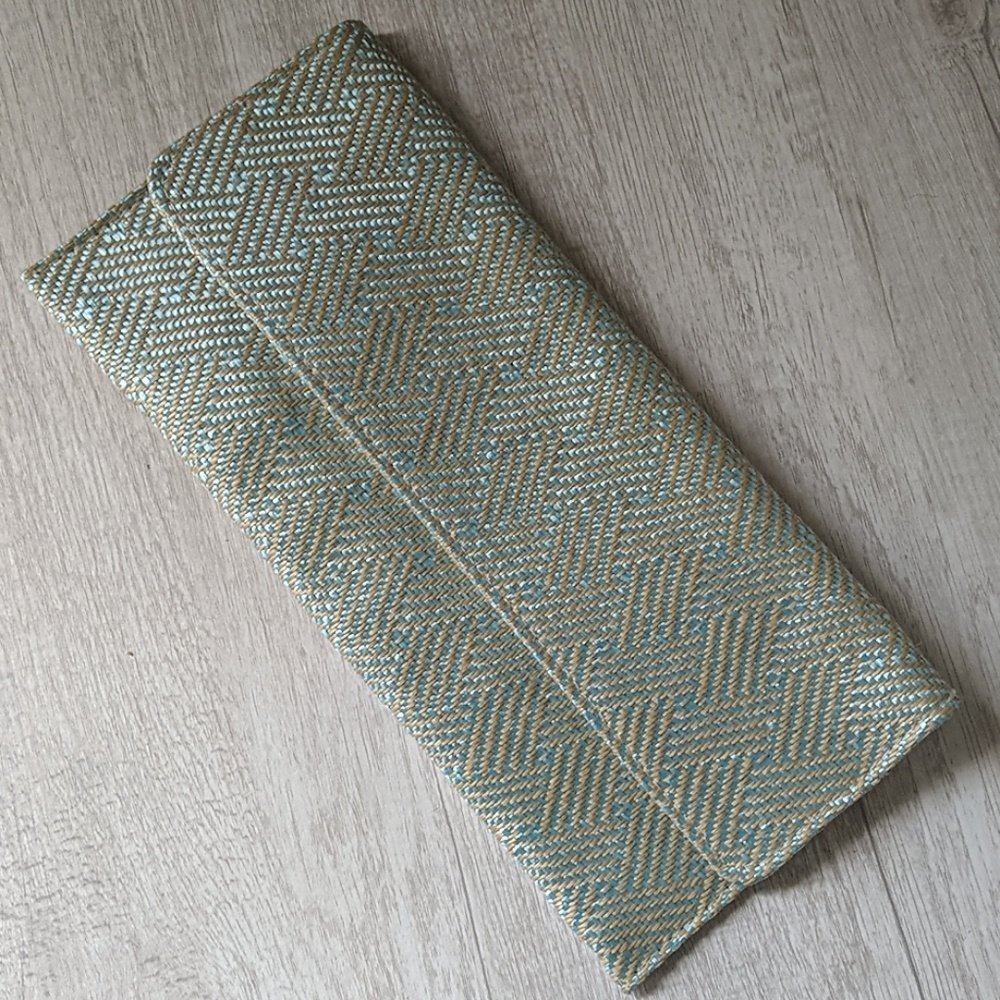 Boho woven clutch (with detachable chain)